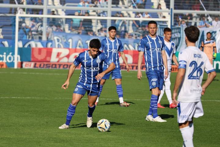 El uno por uno de la derrota del Tomba ante Vélez Sarsfield