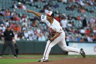 MLB roundup: Cal Raleigh hits No. 50, M's top Padres