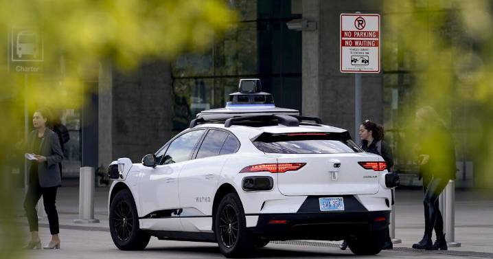 New York City allows Waymo to test autonomous vehicles in Manhattan and Brooklyn