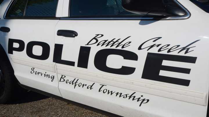 Battle Creek police respond to gunfire on Mosher Avenue