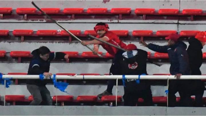 La Justicia dispuso la clausura del estadio de Independiente por la violencia contra U de Chile