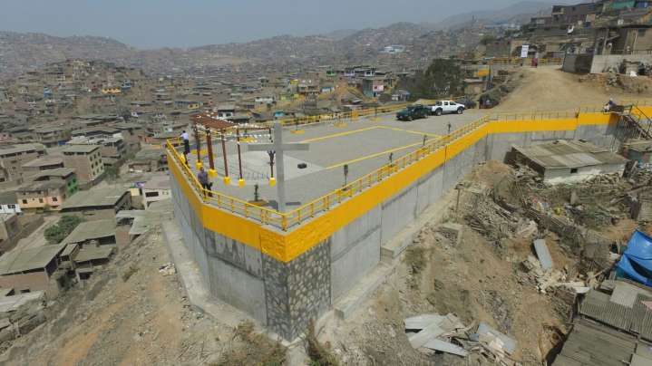 Aprueban por insistencia ley que prioriza muros de contención y escaleras en zonas vulnerables