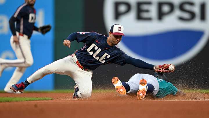 Seattle Mariners squander lead in 5