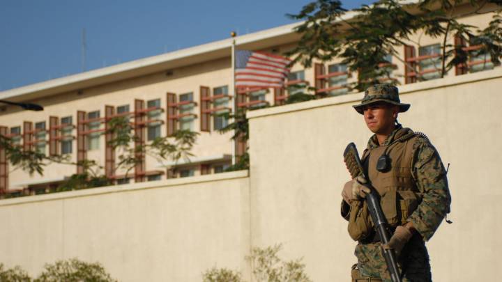 Estados Unidos cierra su embajada en Haití tras un tiroteo en las inmediaciones