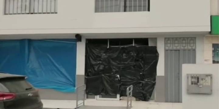 Detonan explosivo en cajero de financiera en Comas y se llevan miles de soles