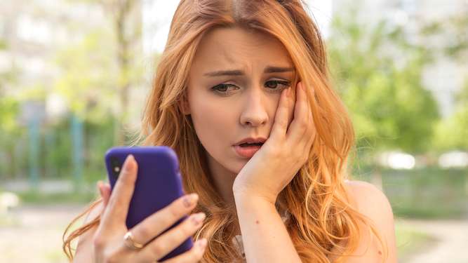 The Gen Z guide to overcoming your terror of using a phone to talk to someone