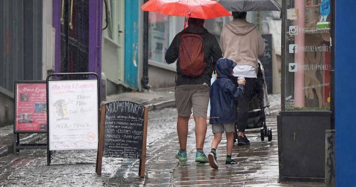 Met Office issues amber weather warning with 'flooding likely'