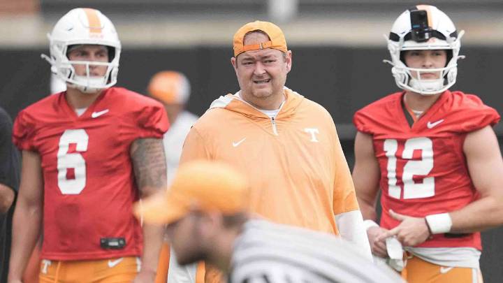 Tennessee Volunteers make huge decision on 2025 starting quarterback