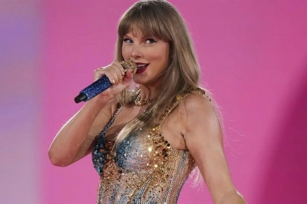 Anuncia Taylor Swift nuevo disco: 'The Life of a Showgirl'