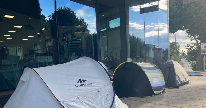 People living in tents in Stockport town centre moved with possession order