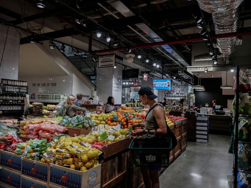US import prices rebound in July on higher consumer goods costs