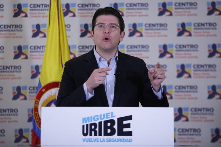 Centro Democrático califica asesinato de Miguel Uribe Turbay como "golpe a la democracia"