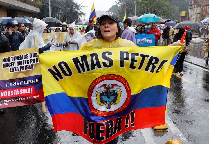 Gobierno y oposición: tres años de confrontación y un país estancado