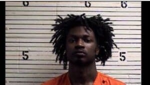 Man arrested in connection with Oak Street shooting, deputies say