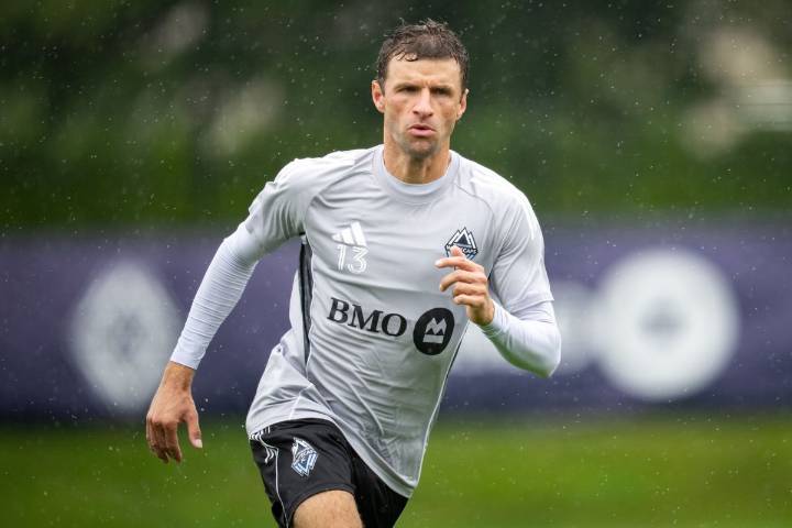 Vancouver Whitecaps draw Houston Dynamo 1-1 in Thomas Muller's MLS debut