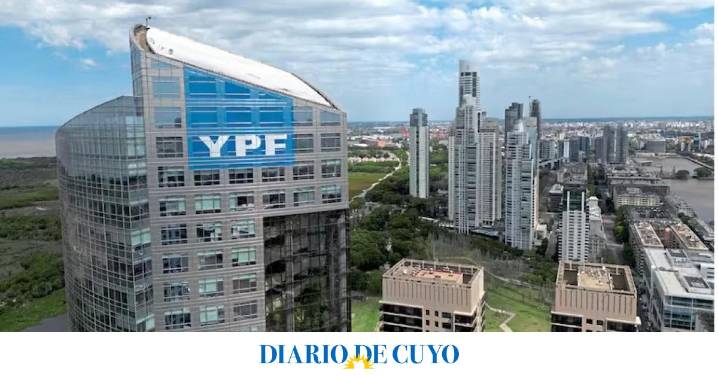 Una Corte de EEUU suspendió la entrega de acciones por YPF