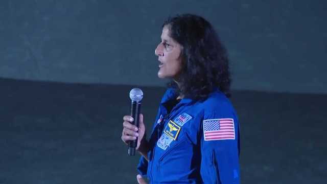 Astronaut Suni Williams visits kids at 'The Moonwalkers' in Boston