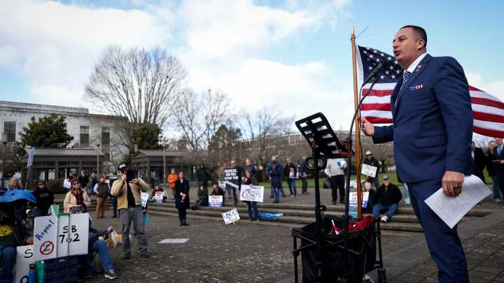 Conduct committee dismisses complaints against Oregon…