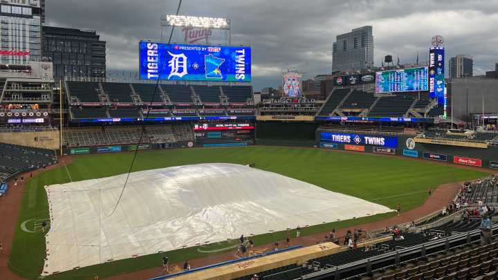Detroit Tigers rain delay vs. Minnesota Twins at Target Field