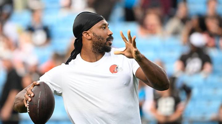 Browns DE Myles Garrett’s mic’d up responses to Shedeur Sanders are savage