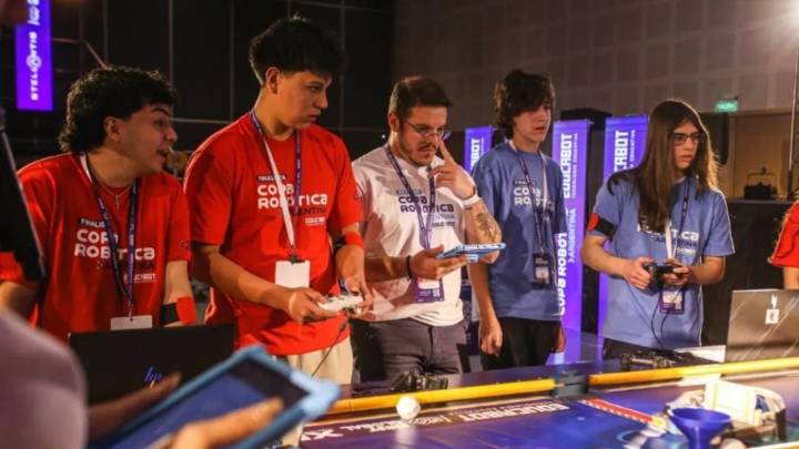 Estudiantes de todo el país participaron en Neuquén de la final de la Copa Robótica Argentina 2025