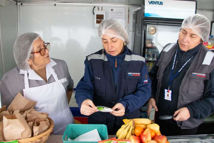 Seremi de Salud destaca prácticas de kiosco escolar en Río Claro