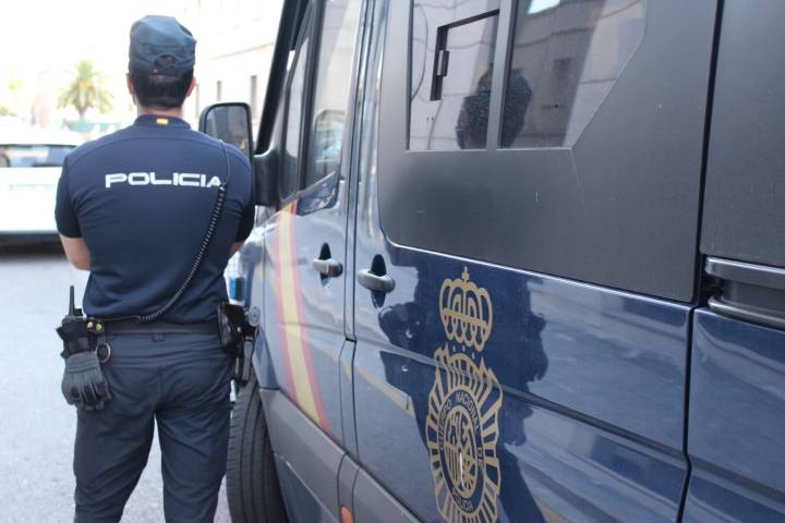 Detenidos en Benidorm dos fugitivos buscados por Francia por homicidio y tráfico de armas y drogas