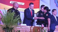 Encabeza alcalde ceremonia de ascensos de 44 bomberos