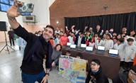 Torres entregó equipamiento informático a escuelas de la Comarca
