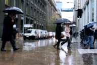 Vuelve la lluvia a Santiago hoy: a esta hora comienzan las precipitaciones en la región Metropolitana