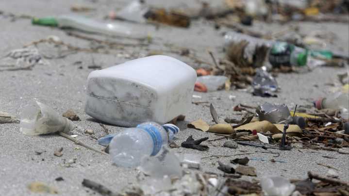 Las negociaciones para un tratado internacional sobre la contaminación de plásticos fracasan al no haber consenso