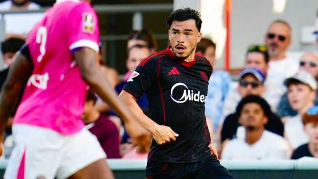 Gabriel Suazo fue inscrito por Sevilla y podrá debutar oficialmente en La Liga