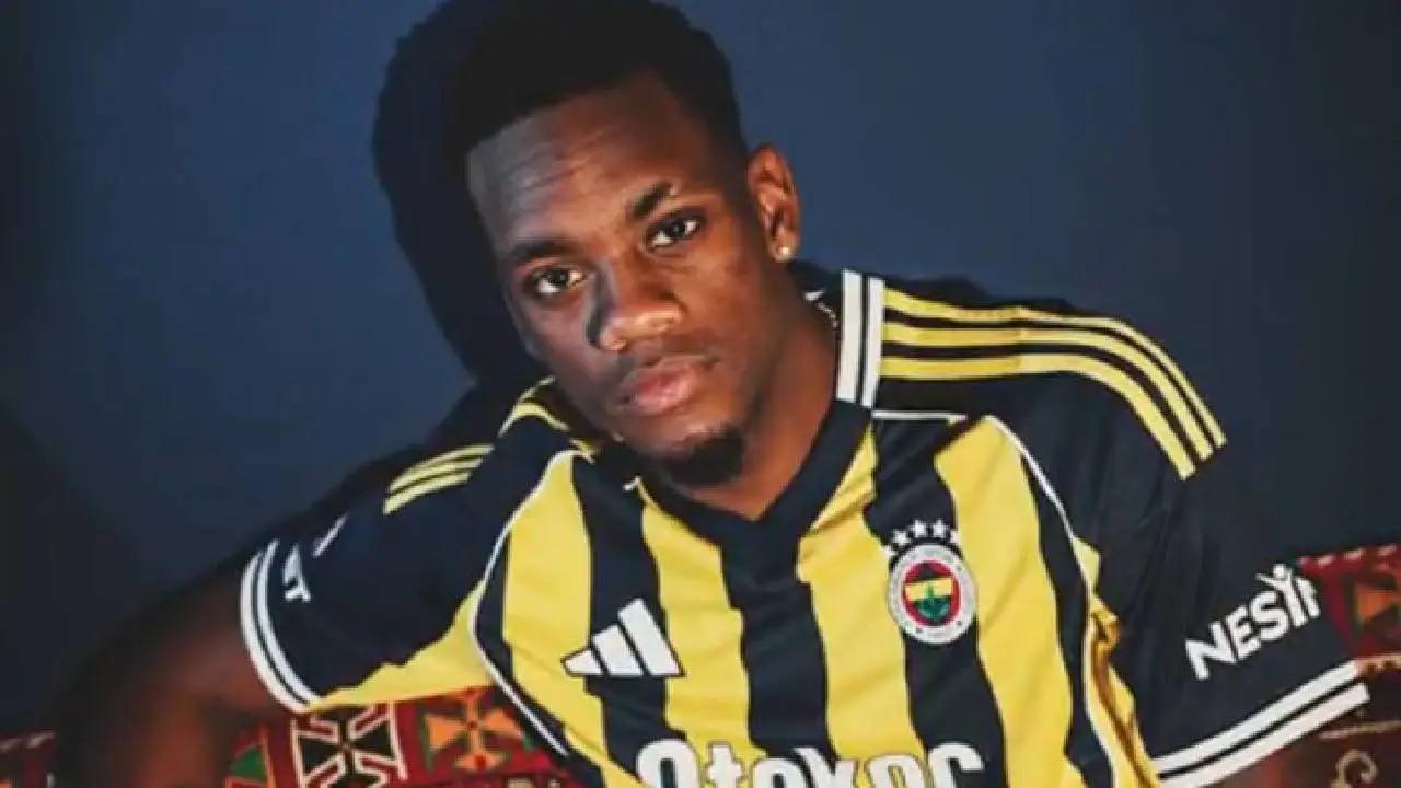 Jhon Durán y el ambiente que lo recibió en Fenerbahce; destapan todo