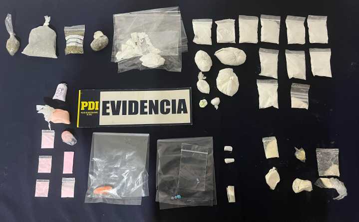 Mujer intentó ingresar drogas ocultas adheridas a su abdomen a cárcel en la Región de Valparaíso