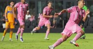 Suarez scores twice, Inter Miami beats Tigres 2