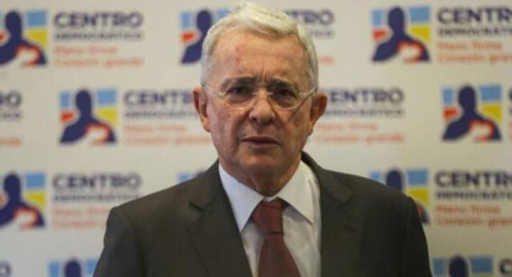 Atención: Tribunal ordena libertad inmediata del expresidente Álvaro Uribe La decisión se tomó mientras se resuelve la segunda instancia del fallo condenatorio contra el exmandatario.