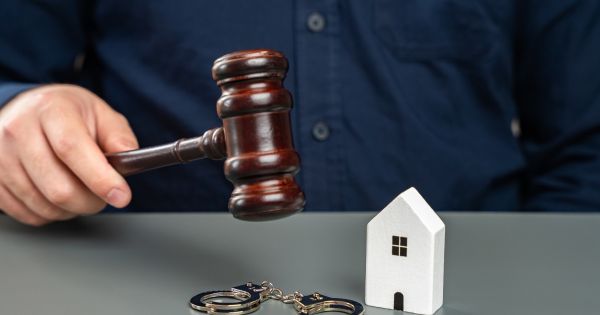 Confirmado por el Gobierno | Embargarán viviendas, cuentas bancarias y bienes de todas las personas que estén en esta lista