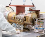 Tiny wave dynamics reveal new fluid control method for space systems