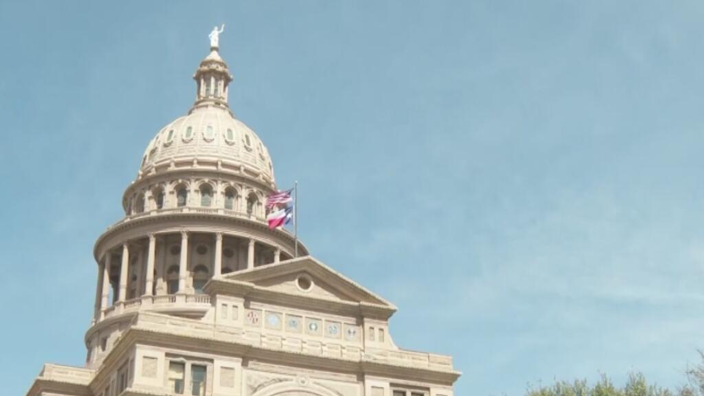 Legisladores demócratas de Texas salen del estado ante votación sobre redistribución de distritos