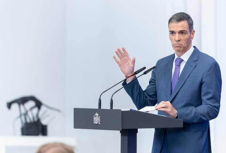 Sánchez visitará este domingo las áreas de Ourense y León afectadas por incendios