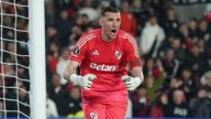 River aguantó con 10, empató con Libertad y pasó por penales a los cuartos de final El Millonario se quedó con un hombre menos en el inicio del segundo tiempo pero supo defender el resultado (1