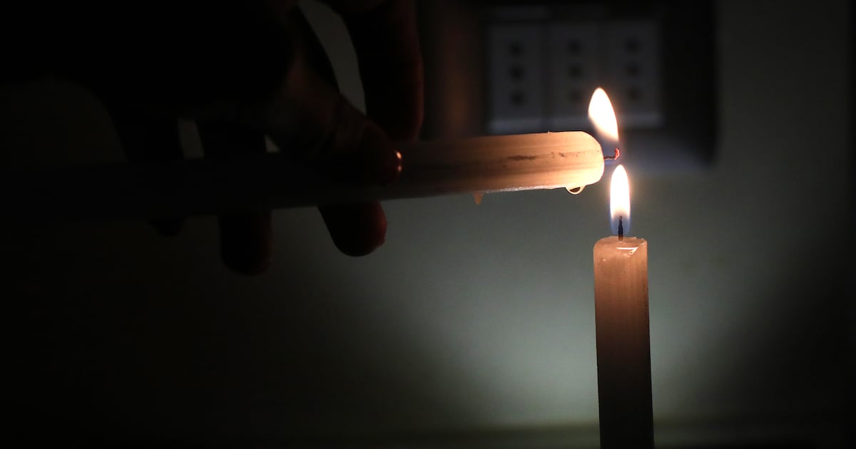 Enel anuncia cortes de luz en cuatro comunas de la RM