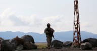 Policías bolivianos fueron detenidos en la frontera con 570 kilos de droga, armas y vehículo robado