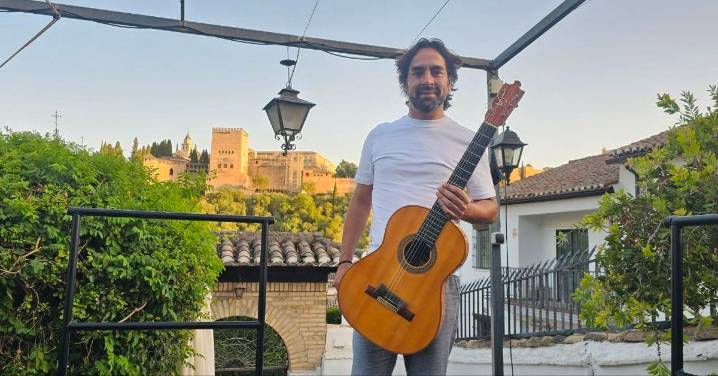 Daniel Casares: "La moda tiene principio y fin, el flamenco no"