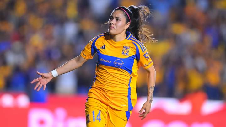 Una mexicana es la venta más cara en la historia del fútbol femenino