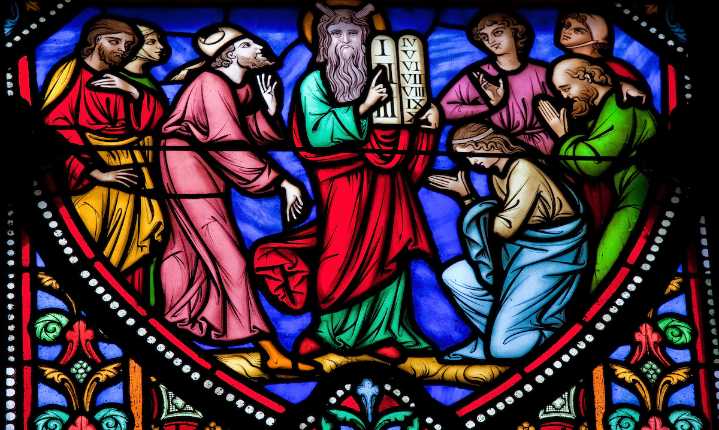 ACLU urges school districts to follow federal court ruling on Ten Commandments, not state law