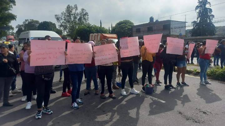 Atlatlahucan: padres de la escuela Luis Donaldo reclaman restablecimiento de luz