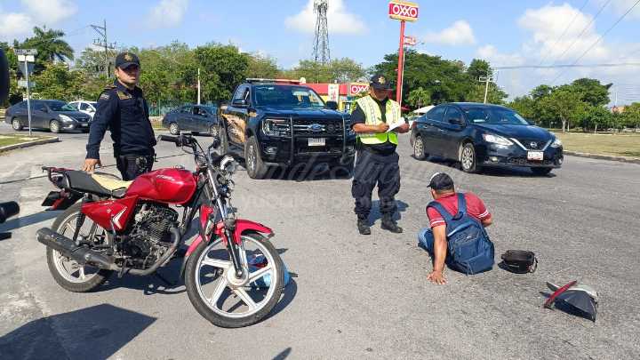 Accidente entre motociclistas en glorieta de Ciudad Caucel: dos lesionados