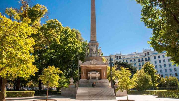 El obelisco de Madrid que recuerda a los héroes