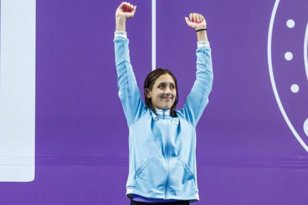 Agostina Hein hizo historia consagrándose campeona del mundo junior en 400 metros combinados